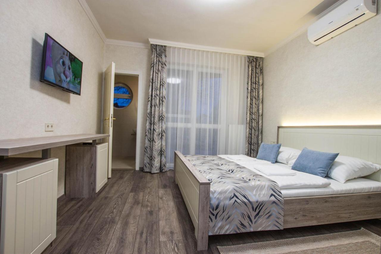 Jarja Panzio Hotell Hajdúszoboszló Exteriör bild