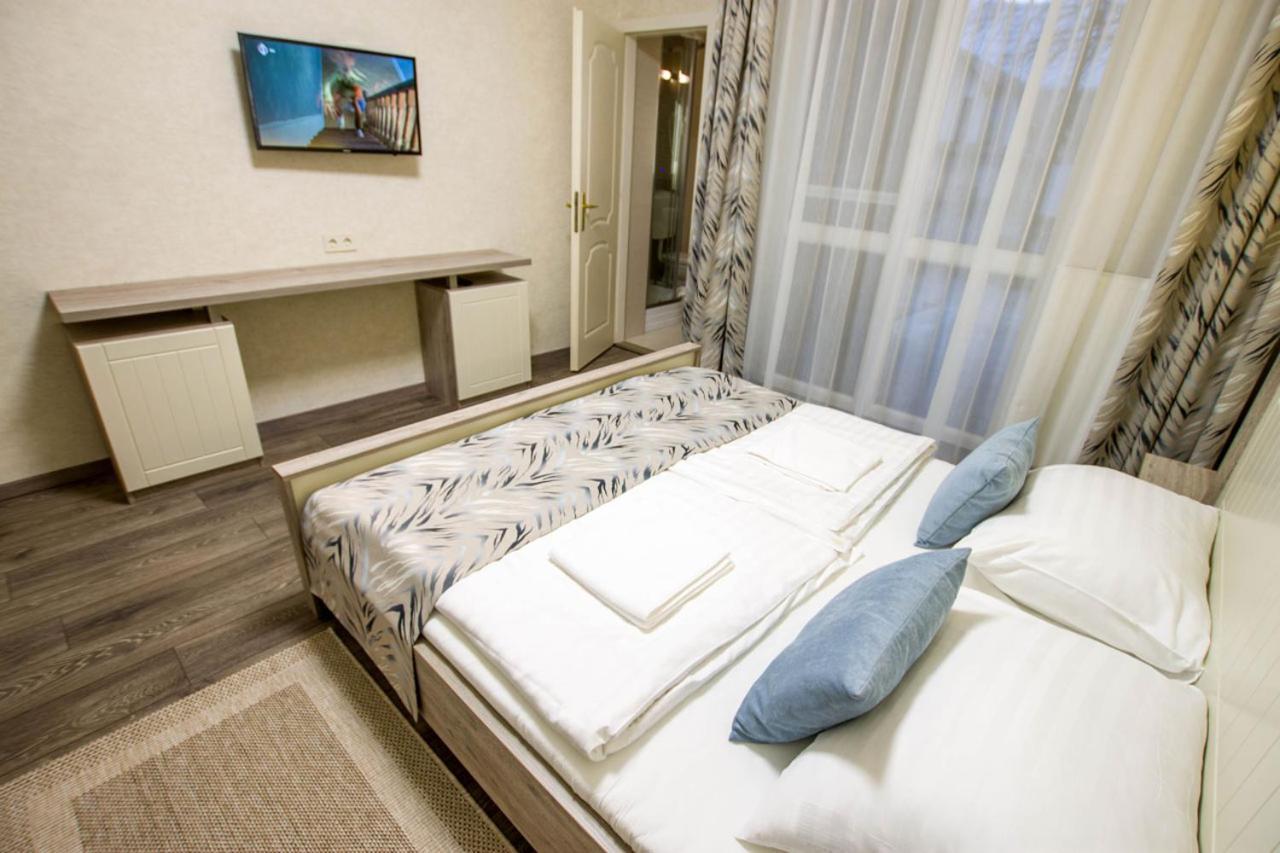 Jarja Panzio Hotell Hajdúszoboszló Exteriör bild