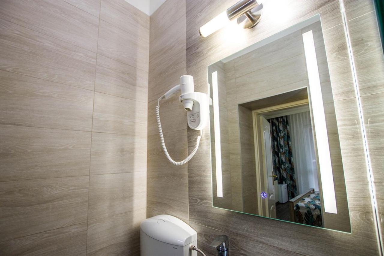 Jarja Panzio Hotell Hajdúszoboszló Exteriör bild