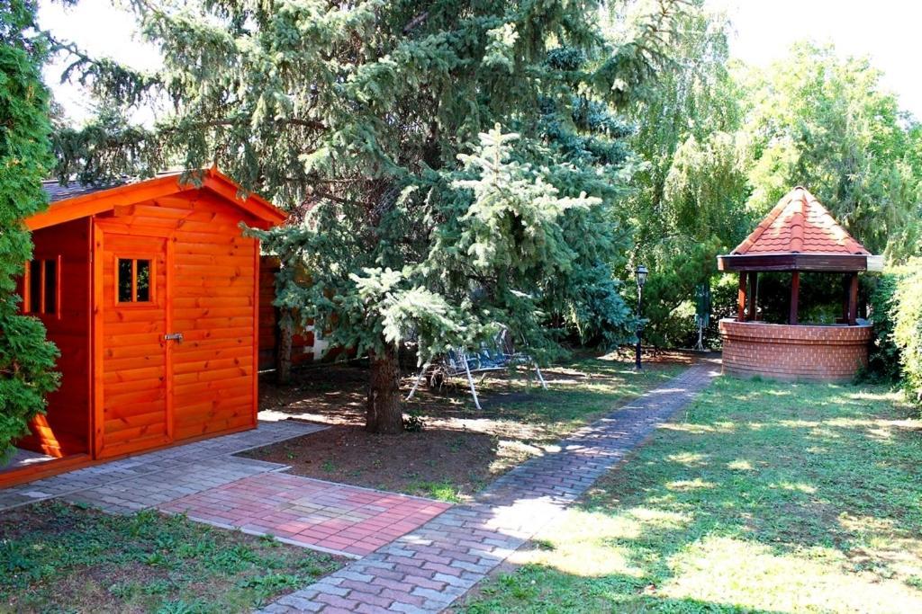 Jarja Panzio Hotell Hajdúszoboszló Exteriör bild